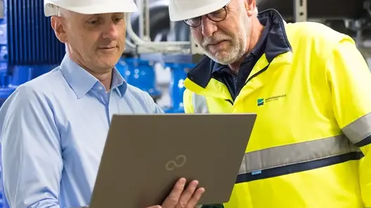 Beratungsgespräch zwischen zwei Personen.